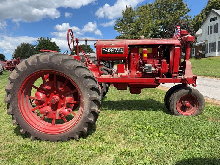 farmall-f-30-image-2