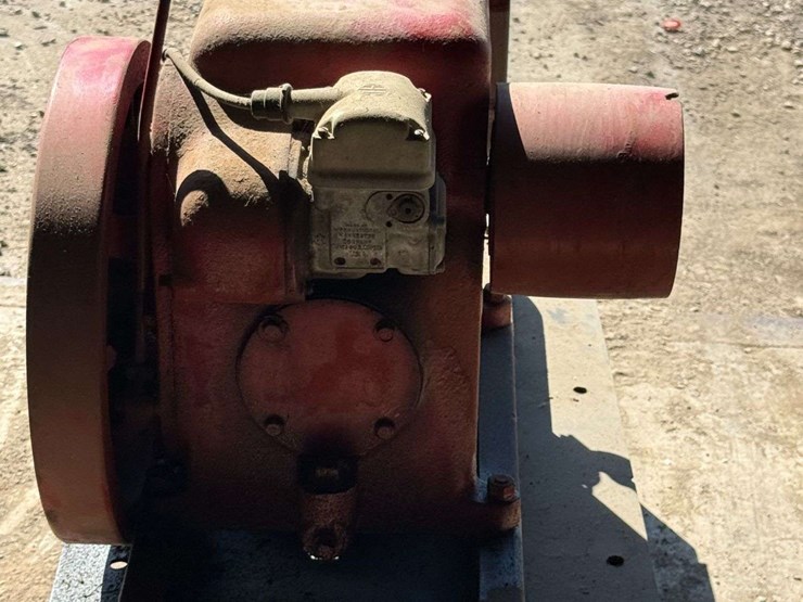 international-harvester-type-lb-1½–2½-hp-hit-and-miss-engine-image-10