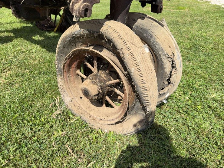 farmall-f-20-image-13