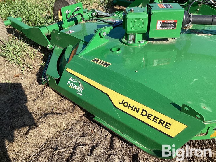 2022-john-deere-12-image-15