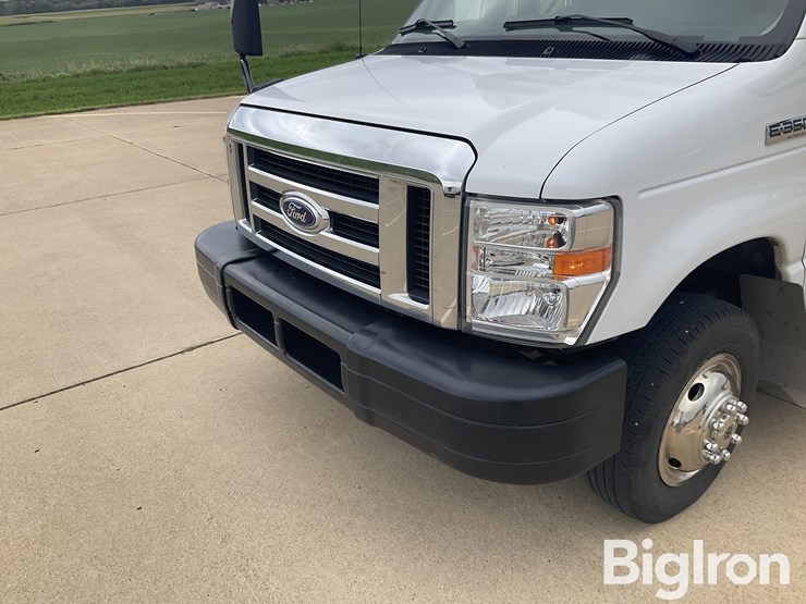 2014-ford-e350-image-11