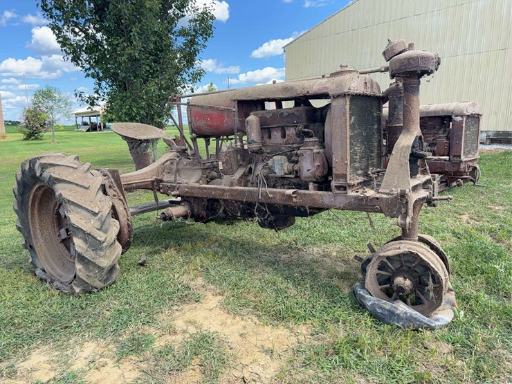 farmall-f-20-image-10