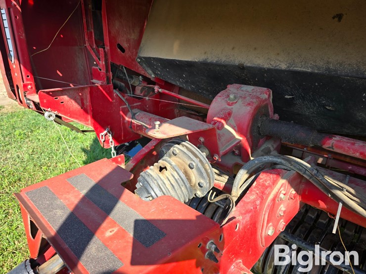 2005-case-ih-rbx562-image-15