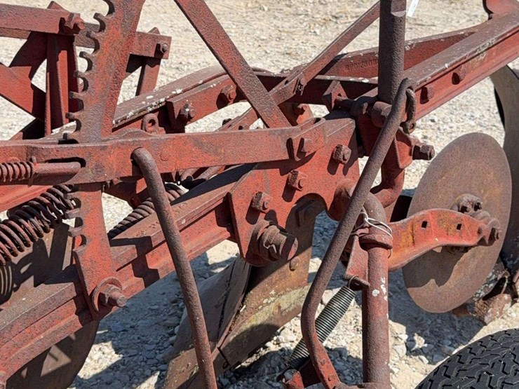 2-bottom-plow-image-13