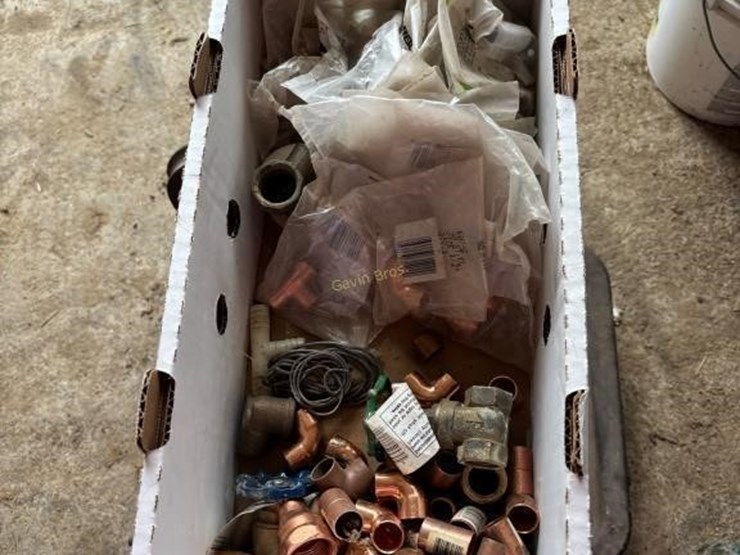 assorted-copper-pipe-fittings,-etc-image-2