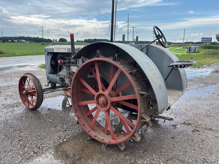 wallis-20-30-tractor-image-5