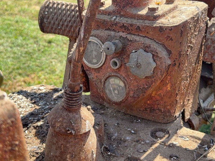 farmall-c-image-43
