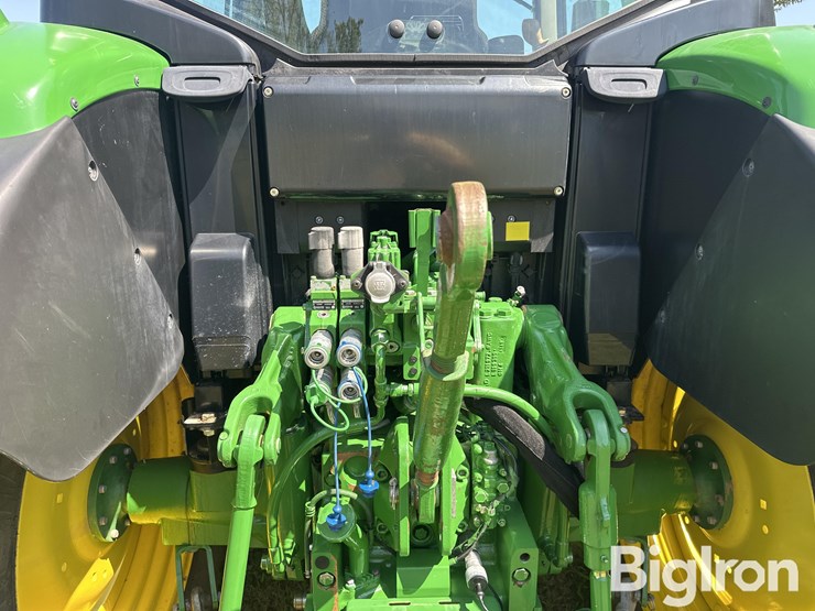 2014-john-deere-6115m-image-10