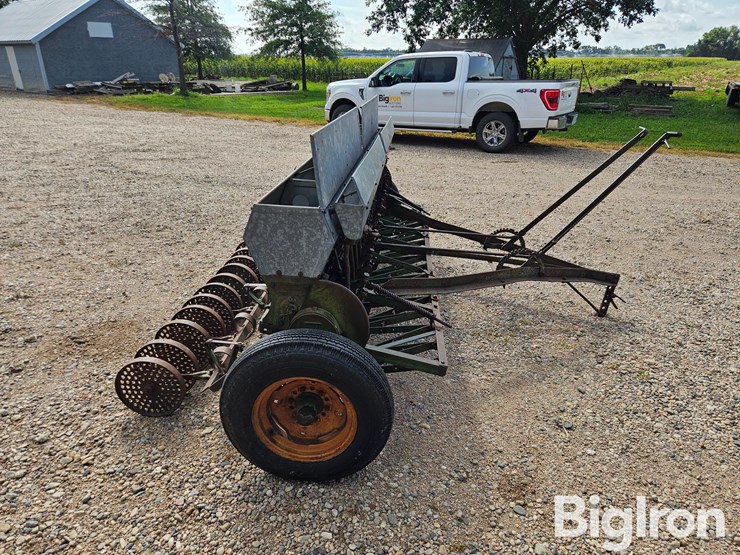 john-deere-10-image-4