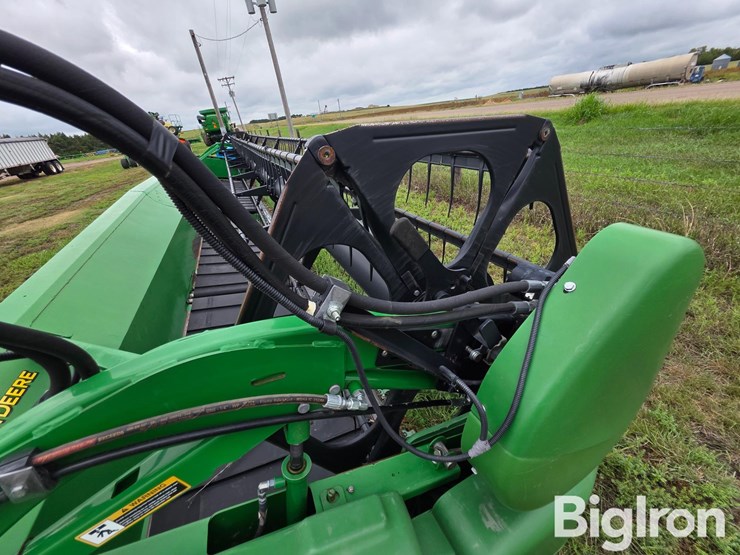 2013-john-deere-635fd-image-11