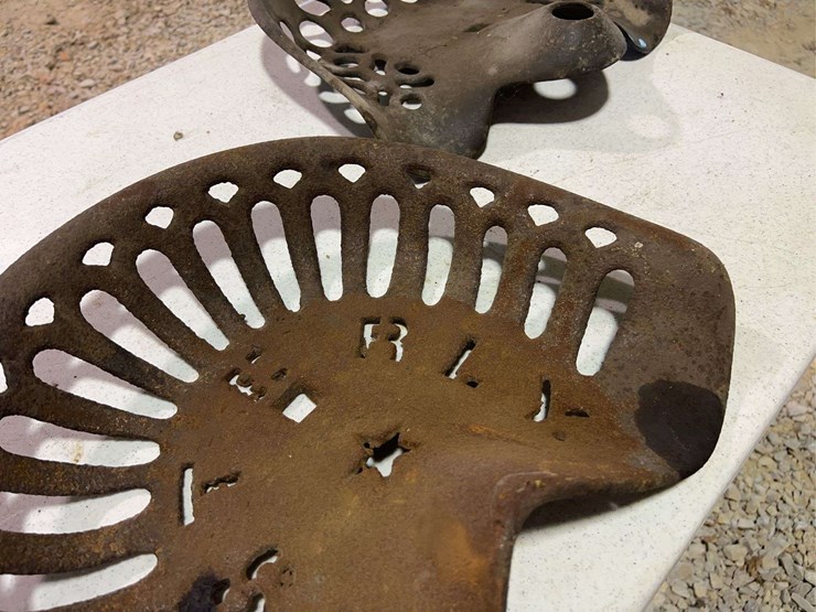 (3)-cast-iron-seats-image-9