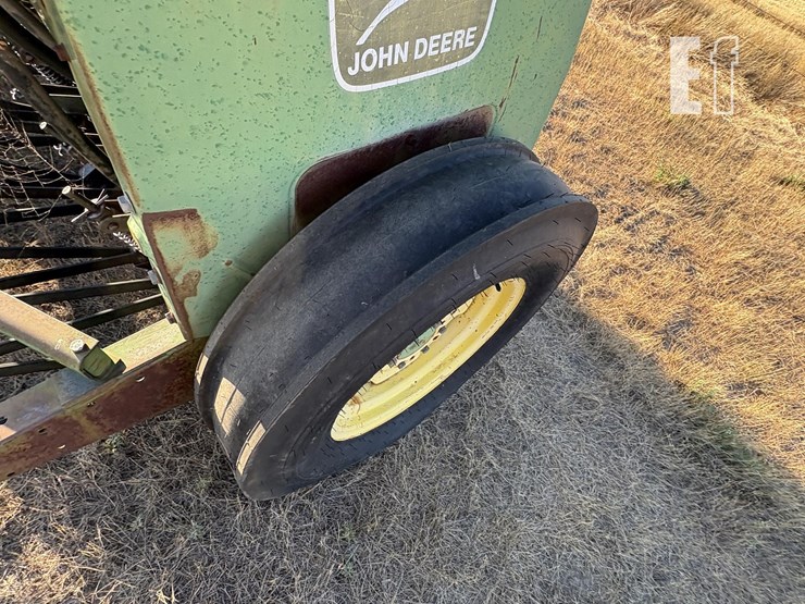 john-deere-8300-image-19