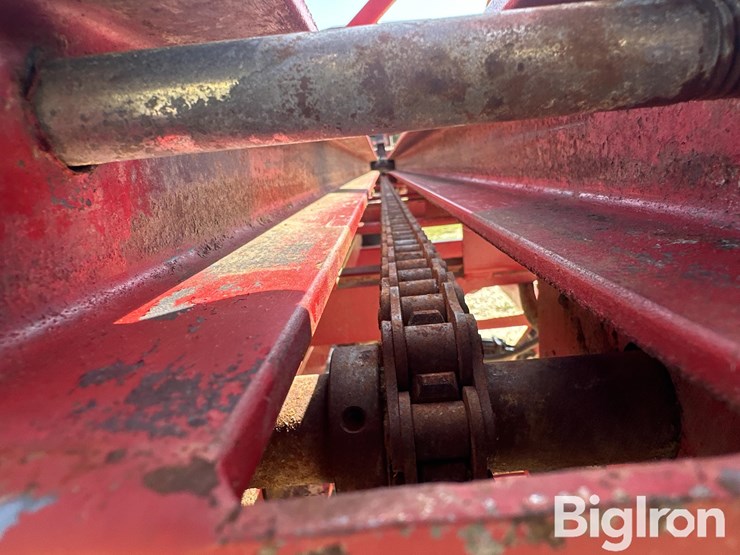 robbco-272-pull-type-bale-flaker-feeder-image-14