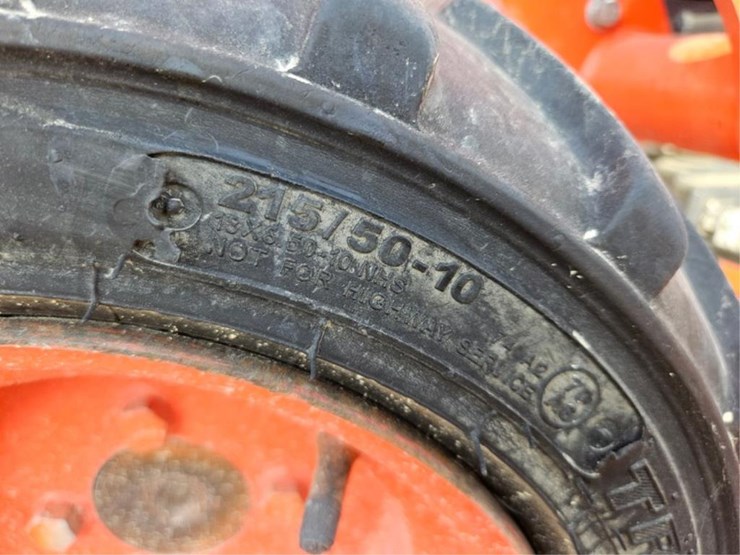 kubota-bx2380-image-46