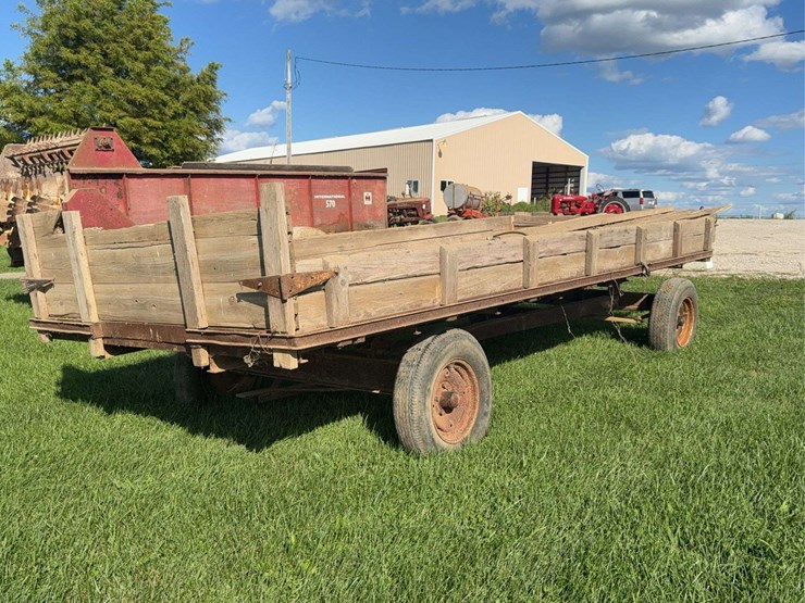 hay-wagon-image-3