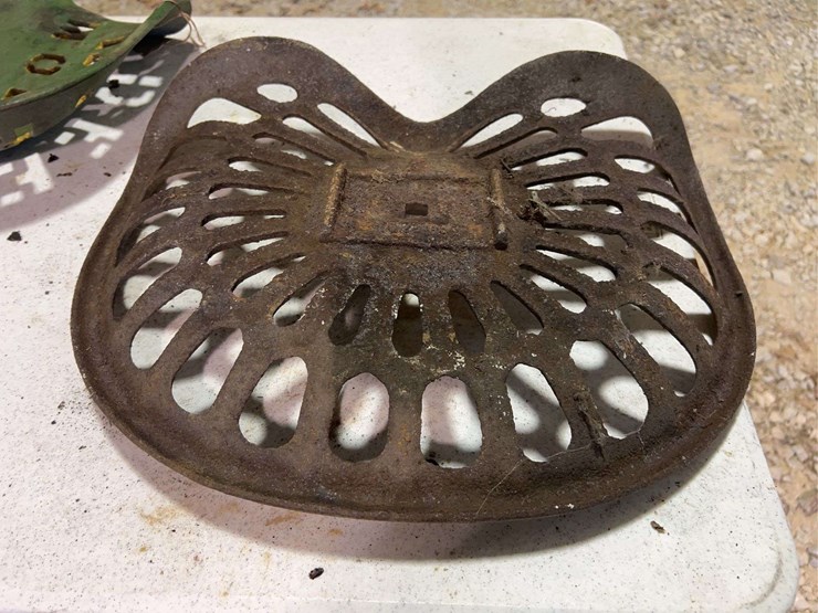 (3)-cast-iron-seats-image-6