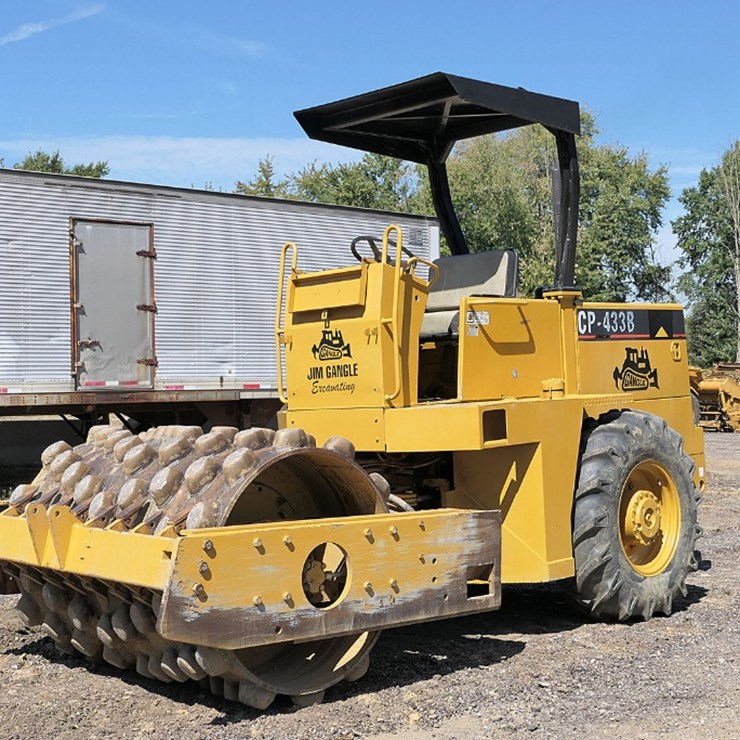 1994 CATERPILLAR CP-433B