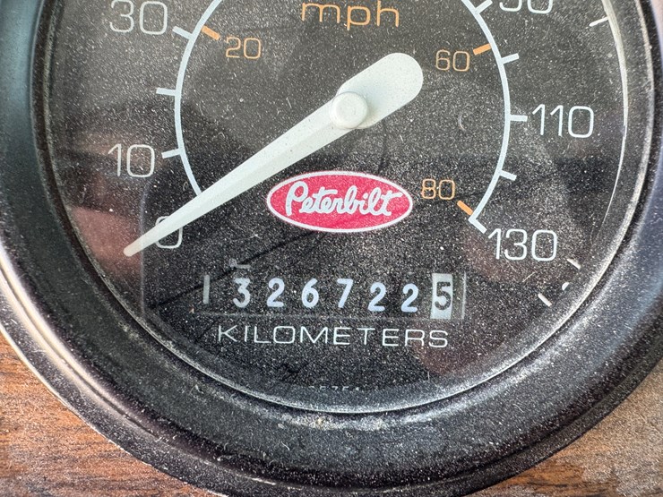 #1642-•-1995-peterbilt-dump-truck-image-28