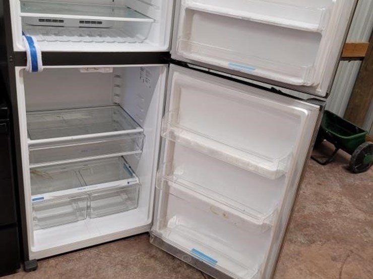 stainless-steel-frigidaire-refrigerator-image-3