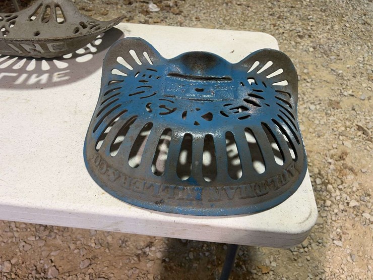 (3)-cast-iron-seats-image-6