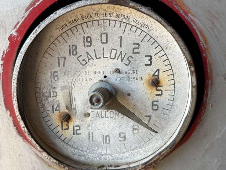 gas-pump-image-2