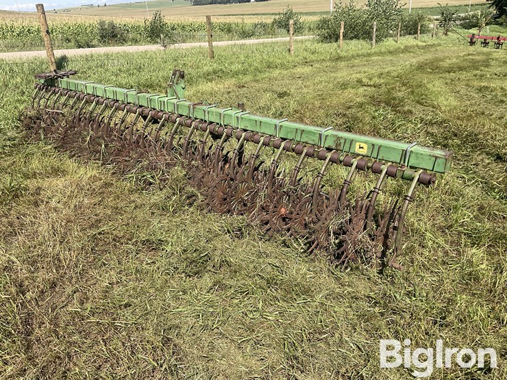 john-deere-400-image-5