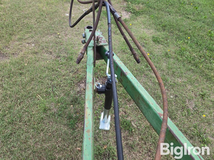john-deere-712-image-10