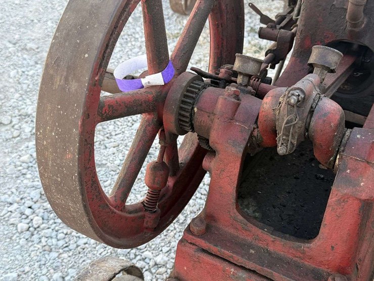 fuller-&-johnson-2-hp-hit-&-miss-engine-on-truck-cart-image-14