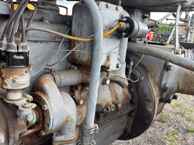 massey-ferguson-40-image-39