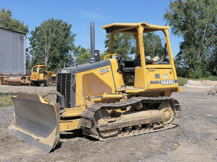 2000-deere-450h-image-1
