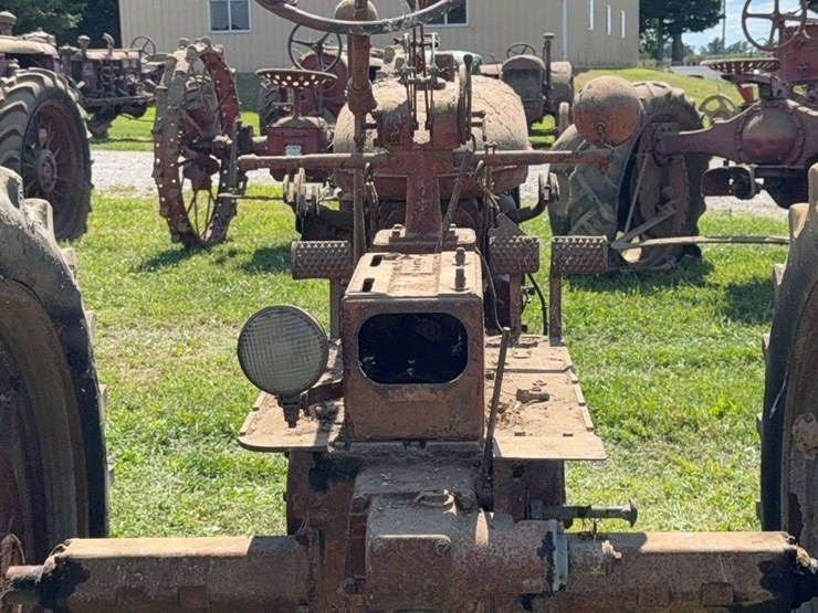 farmall-c-image-48
