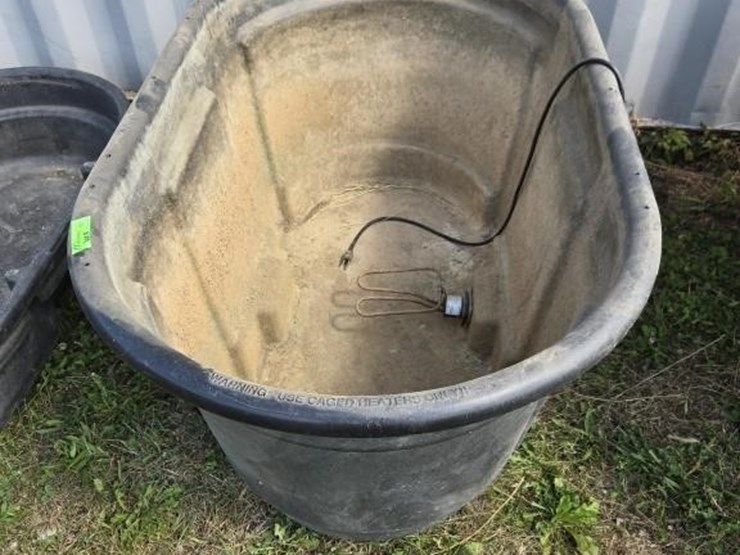 one-hundred-gallon-heated-water-trough-image-1