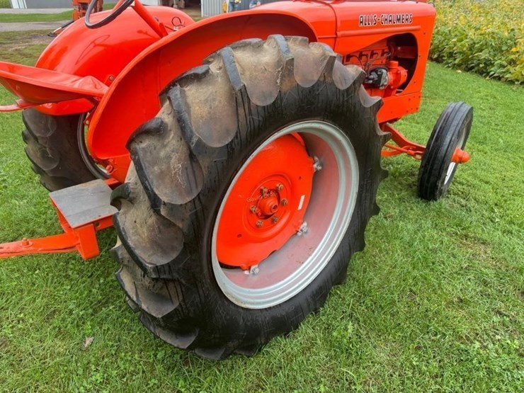 1949-allis-chalmers-wf-tractor-image-17