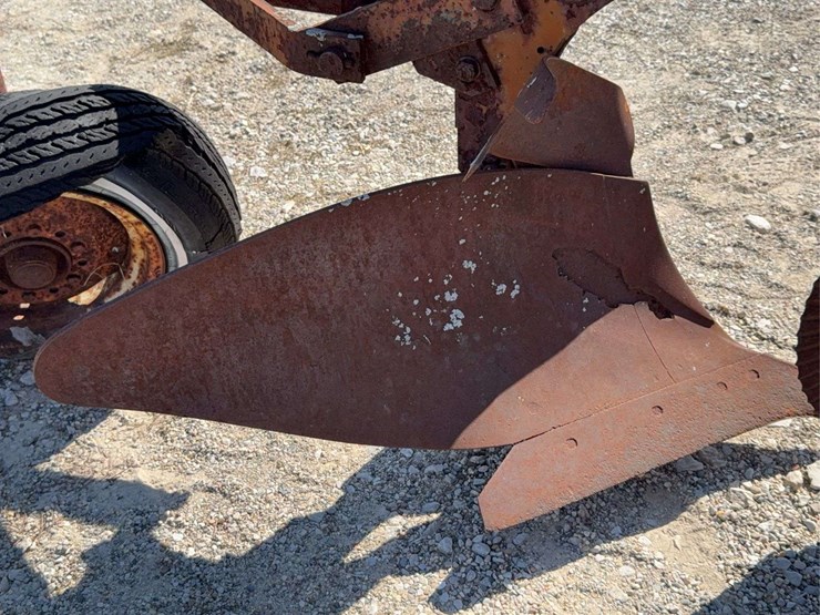4-bottom-plow-image-12