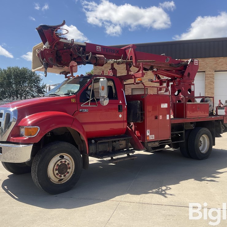 2006 FORD F750 XLT