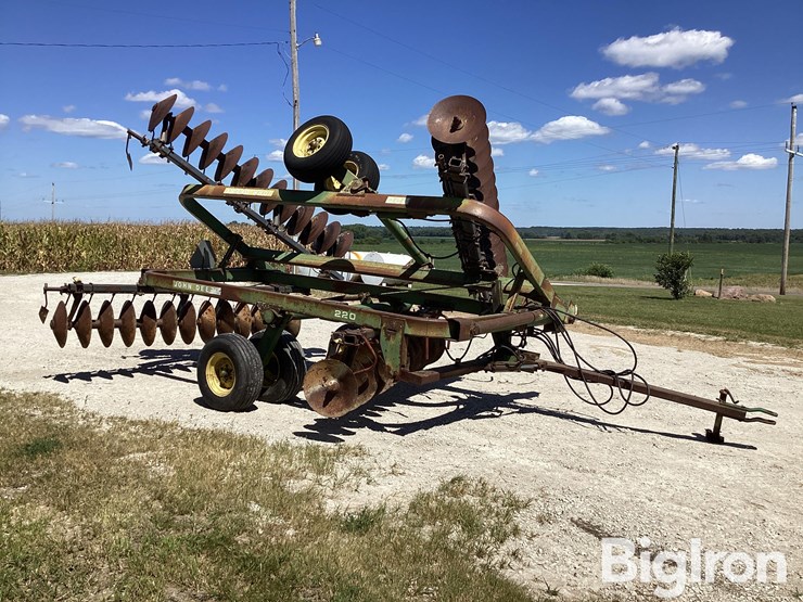 1978-john-deere-220-image-4