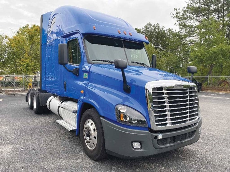 2020-freightliner-cascadia-125-image-1