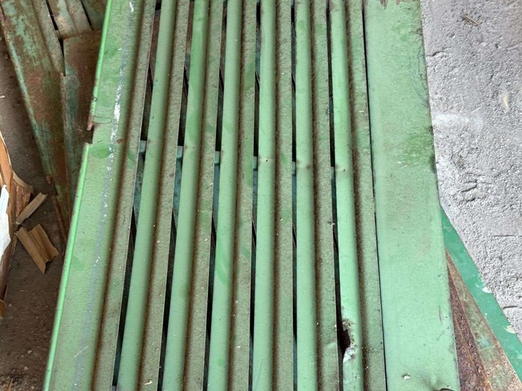side-panels-and-grille-image-6