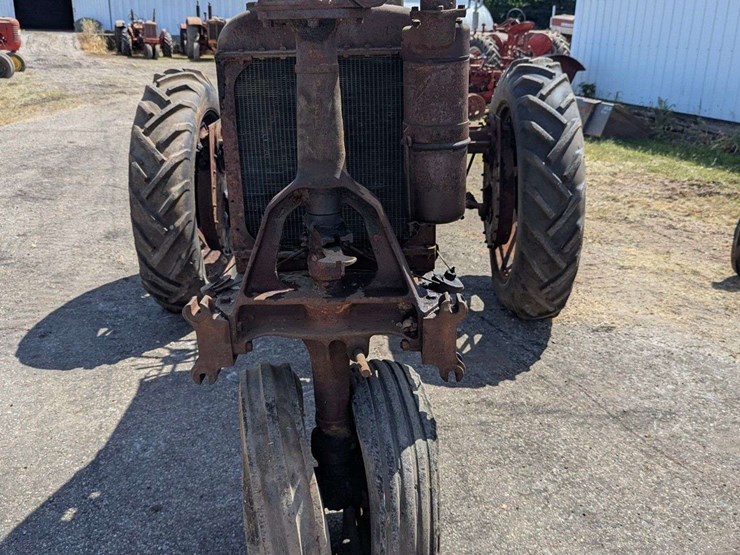 international-harvester-tractor-f-20-image-3