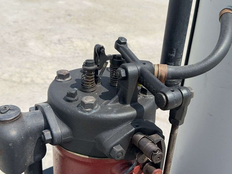 3-hp-international-harvester-“famous”-vertical-engine-image-20