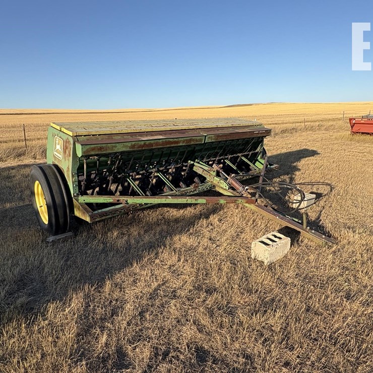 JOHN DEERE 8300