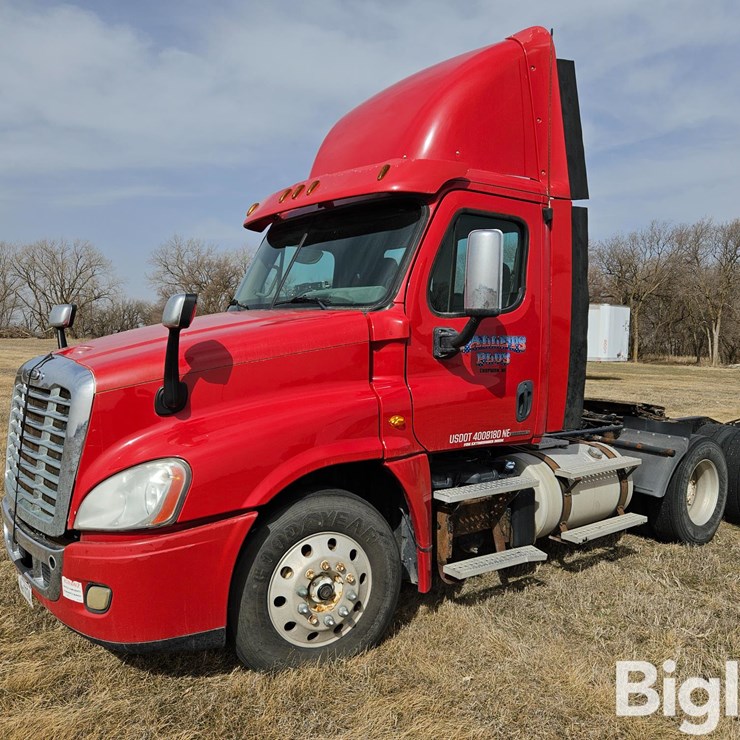 2012 FREIGHTLINER CASCADIA 125