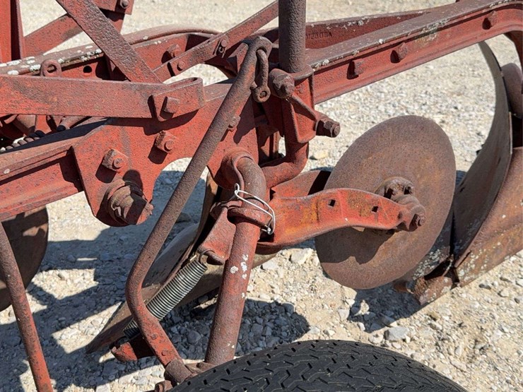 2-bottom-plow-image-14