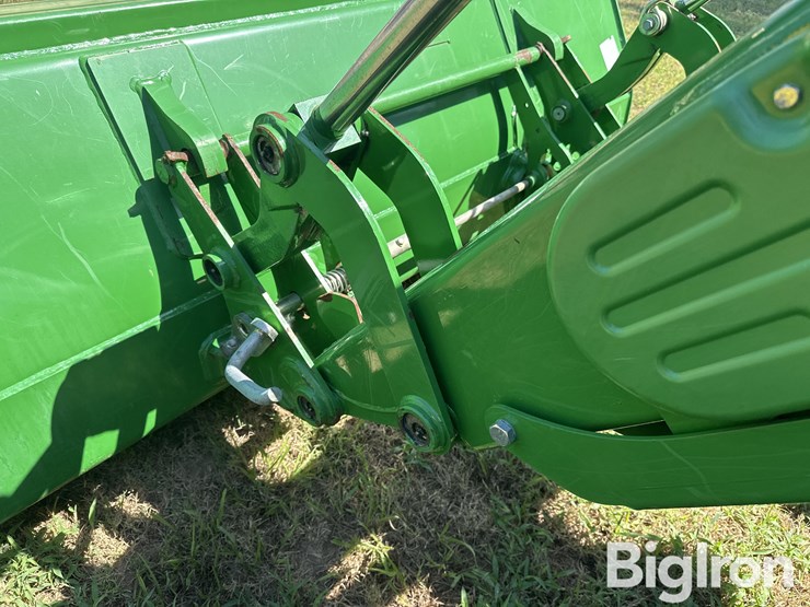 2014-john-deere-6115m-image-12