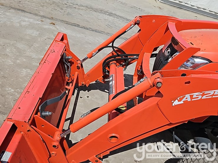 2019-kubota-l3901-image-14