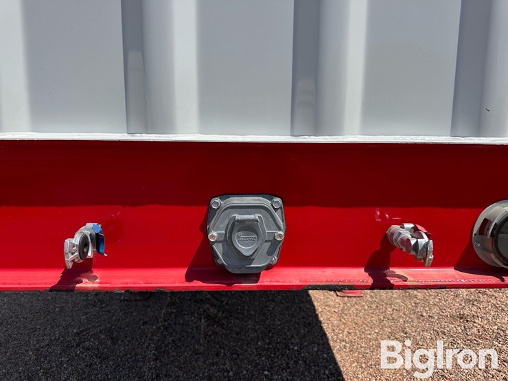 2017-neville-built-53’-t/a-ground-load-livestock-trailer-image-10