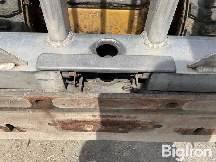 peterbilt-389-image-12