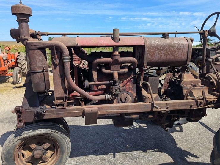 international-harvester-tractor-f-20-image-8