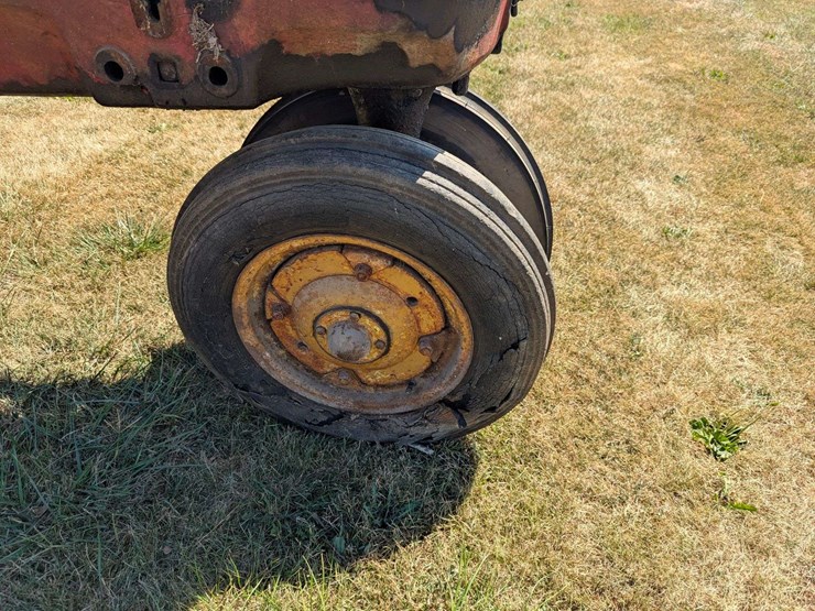 massey-harris-444-image-9