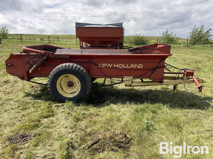 new-holland-329-image-4
